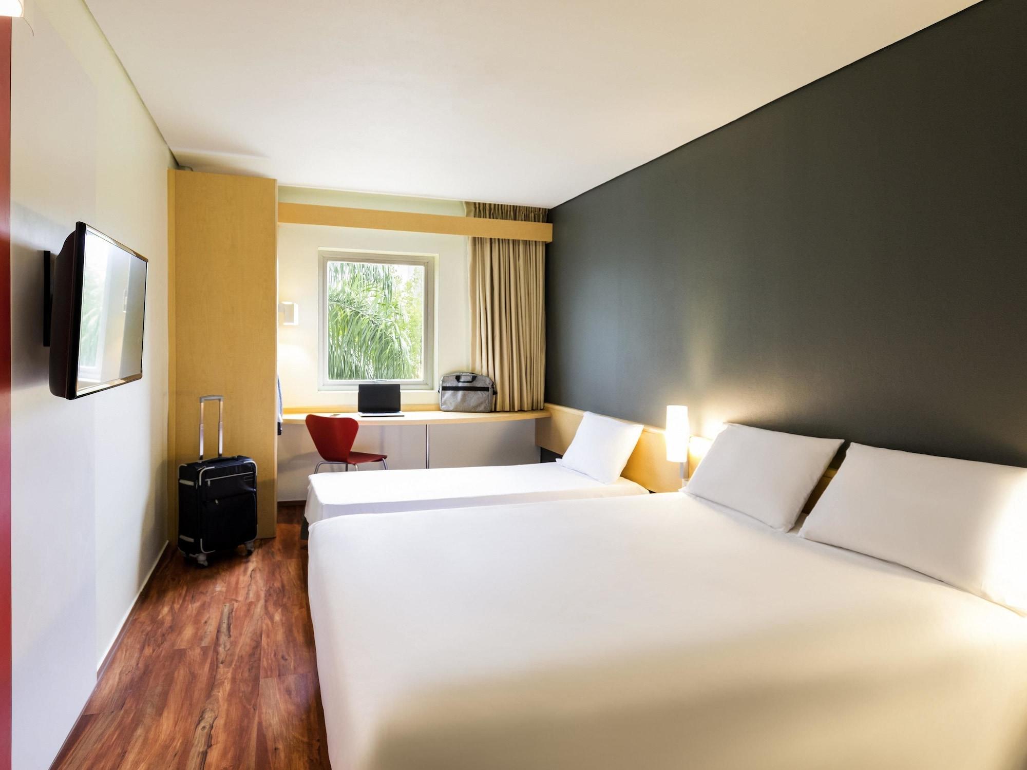 Ibis Monterrey Valle San Pedro Garza Garcia Exterior foto