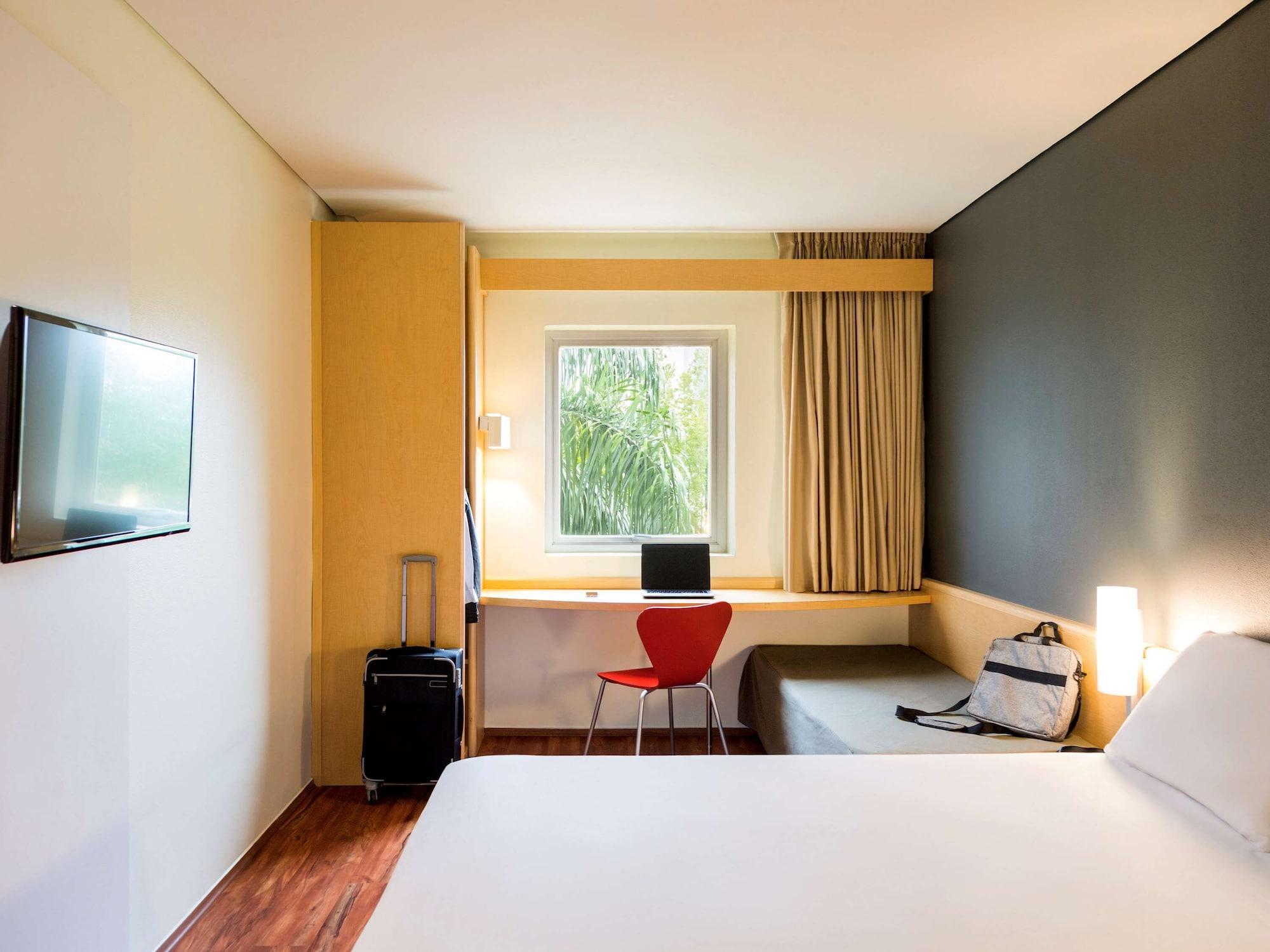 Ibis Monterrey Valle San Pedro Garza Garcia Exterior foto